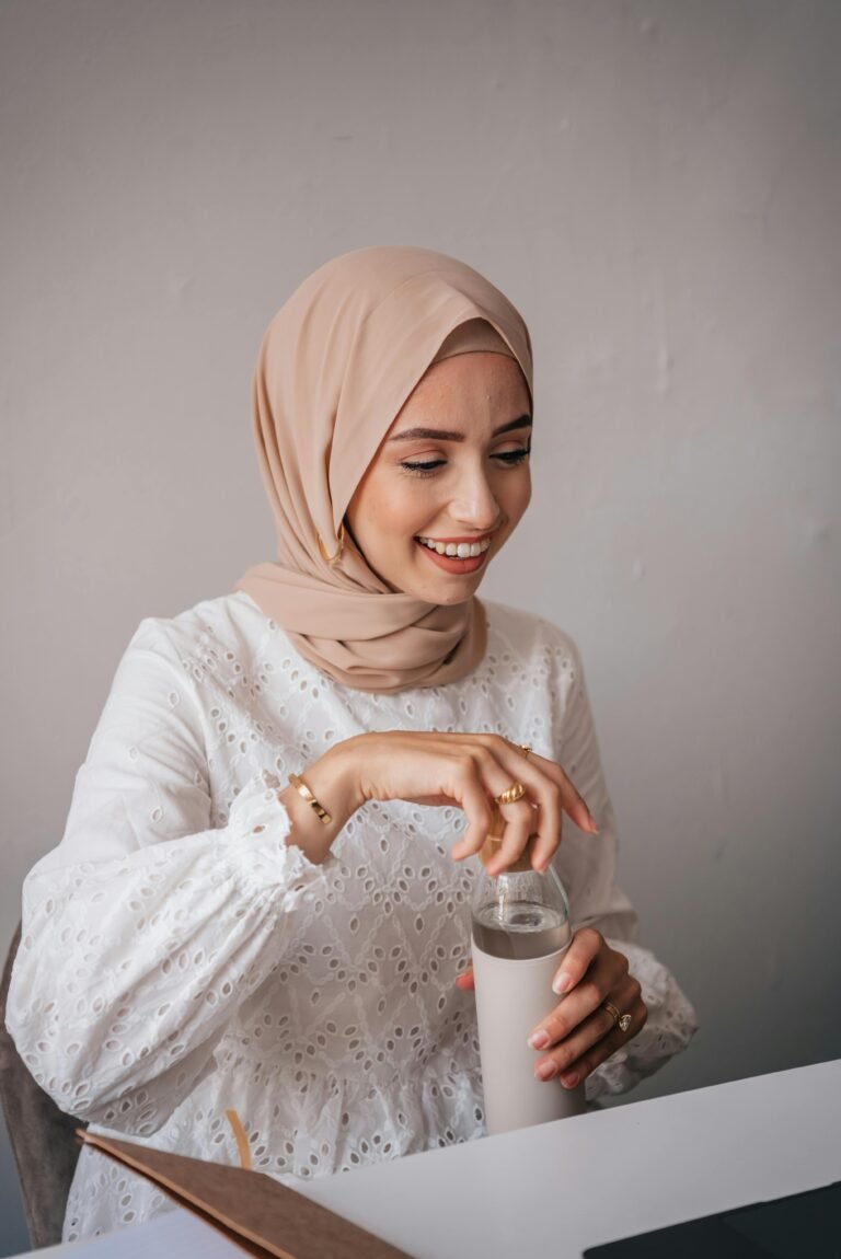30 Habits of a Productive Muslim Woman