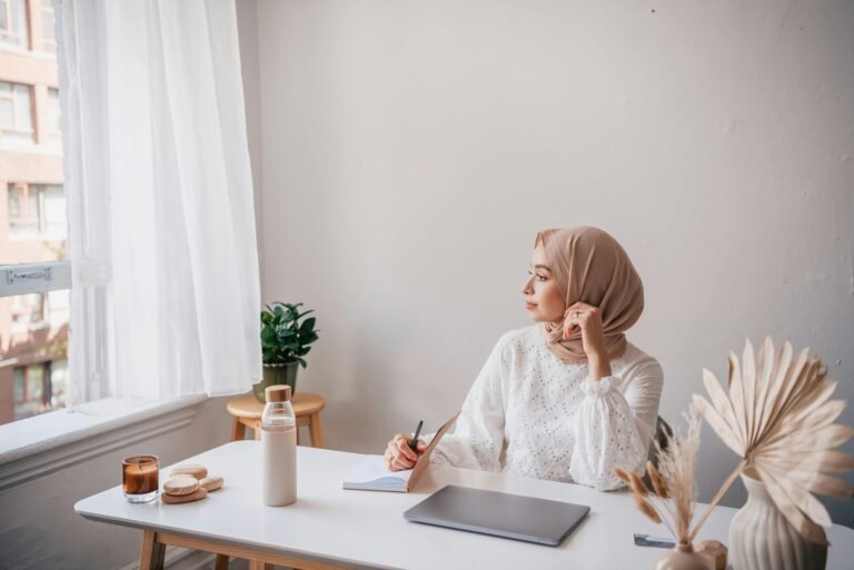 30 Habits of a Productive Muslim Woman